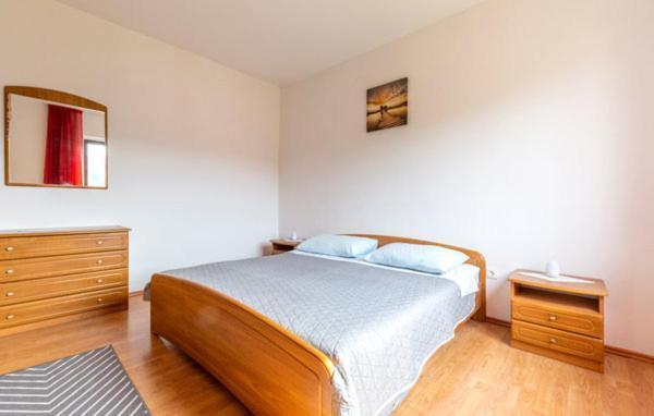 Appartement Apartman Ante à Zvecanje Extérieur photo