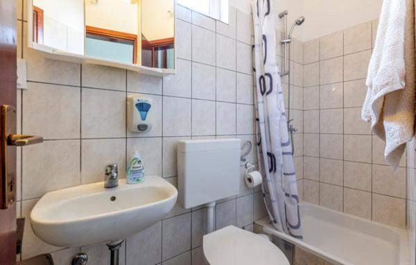 Appartement Apartman Ante à Zvecanje Extérieur photo